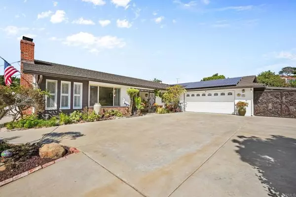 Bonita, CA 91902,295 Camino Elevado