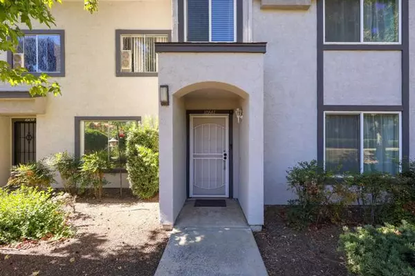 10661 King Phillip, Santee, CA 92071