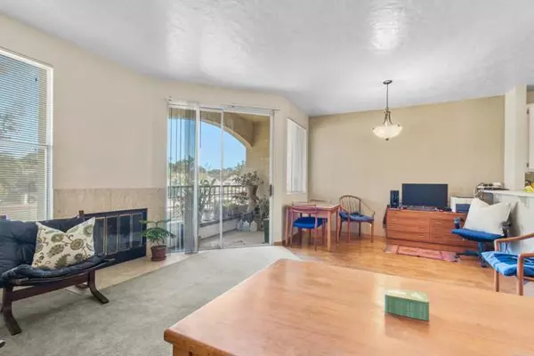 6151 Calle Mariselda, San Diego, CA 92124