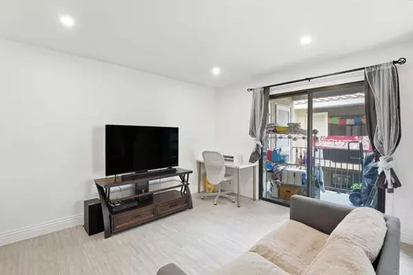 Mira Mesa, CA 92126,10174 Camino Ruiz