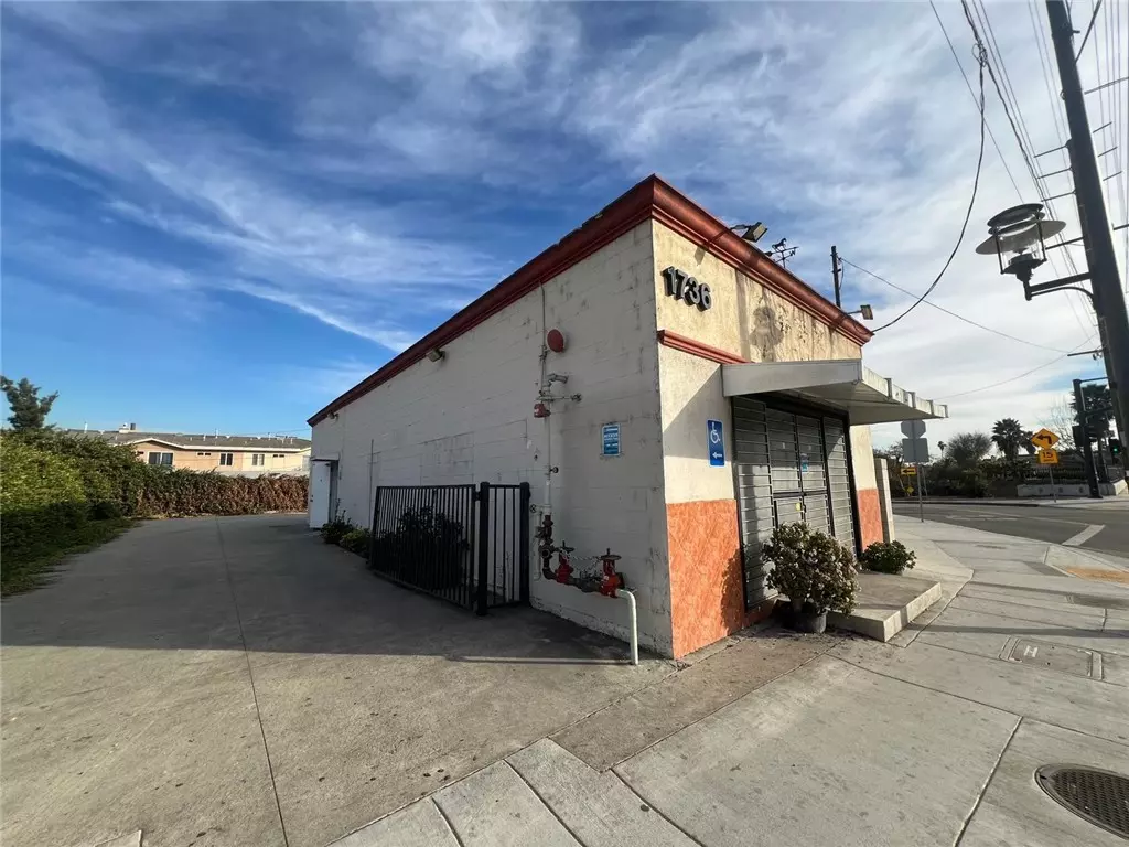 San Gabriel, CA 91776,1736 South Del Mar Avenue