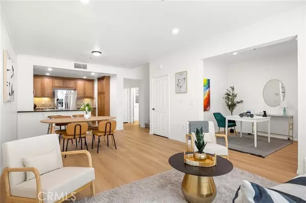 6020 Seabluff Drive, Playa Vista, CA 90094