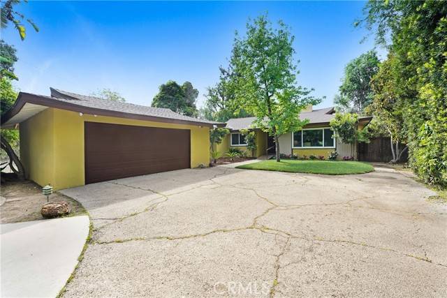 214 West Le Roy Avenue, Arcadia, CA 91007
