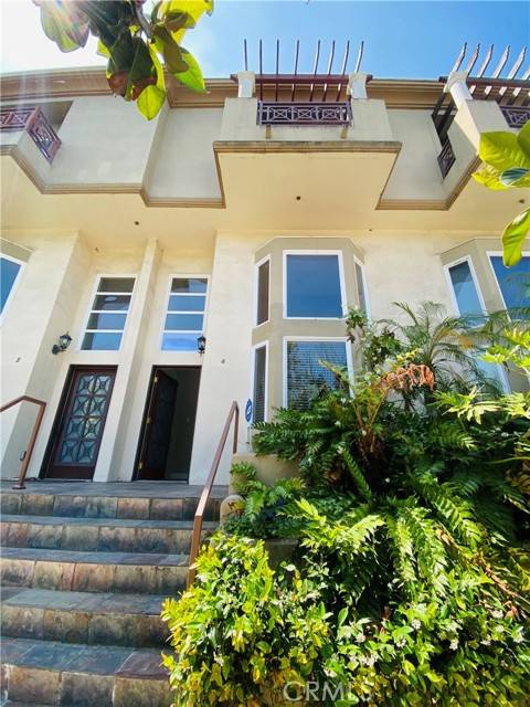 4959 Laurel Canyon Boulevard, Valley Village, CA 91607