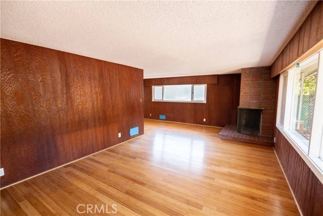Sierra Madre, CA 91024,318 East Laurel Avenue