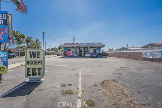 Hawaiian Gardens, CA 90630,22429 Bloomfield Avenue