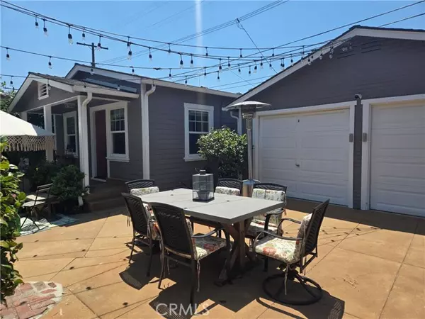 127 North San Marino Avenue, Pasadena, CA 91107