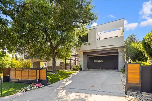 Sierra Madre, CA 91024,321 Camillo Road