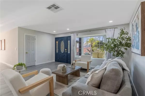 La Crescenta, CA 91214,2747 El Caminito