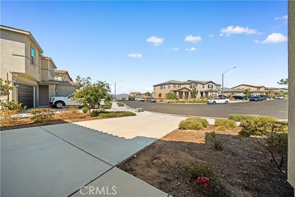 Riverside, CA 92507,19919 Sunkissed Ridge Drive