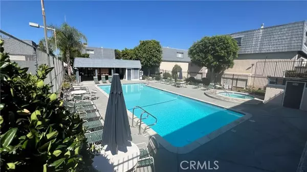 Tarzana, CA 91356,18550 Hatteras