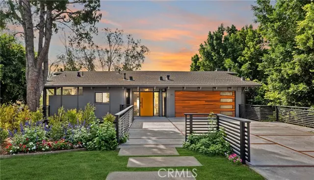 South Pasadena, CA 91030,701 La Portada