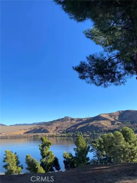 Castaic, CA 91384,31928 Cinnabar