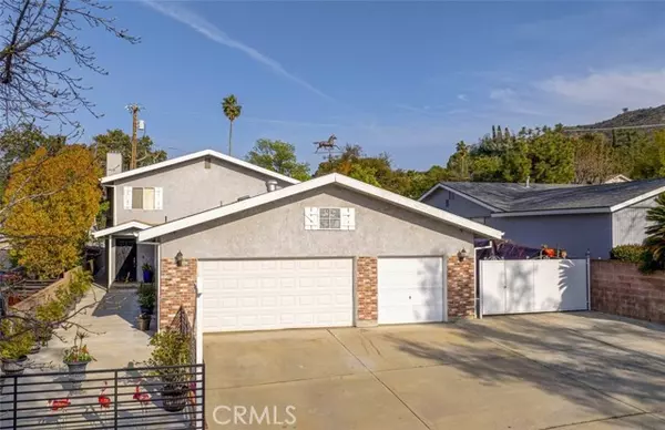 10136 Langmuir Avenue, Sunland, CA 91040