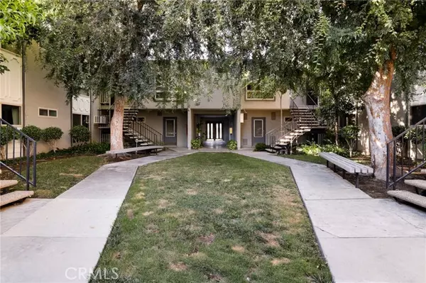 Woodland Hills, CA 91367,22050 Calvert Street