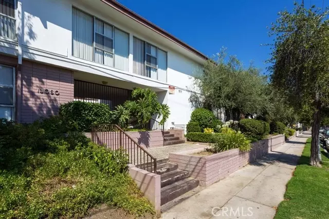 Sylmar, CA 91342,13050 Dronfield Avenue