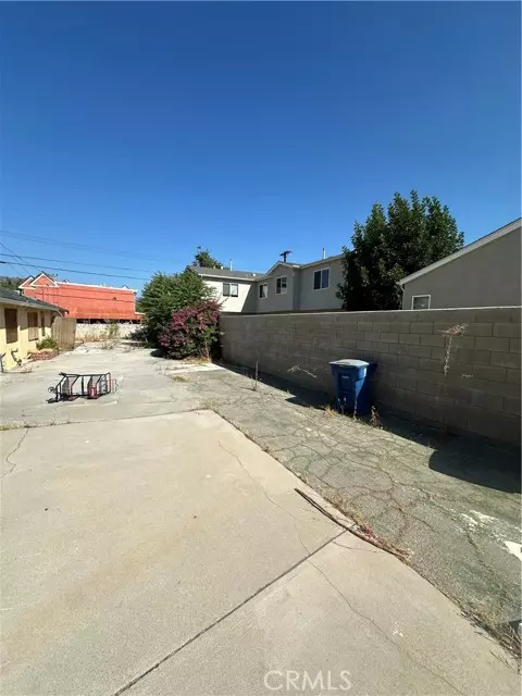 Burbank, CA 91504,2310 North Catalina Street