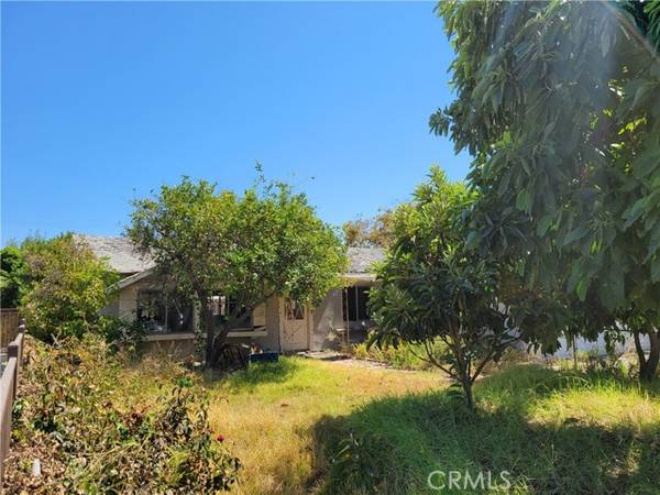 8840 Valjean Avenue, North Hills, CA 91343