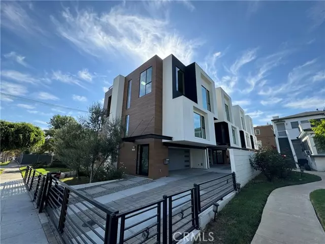 809 North Detroit Street, Los Angeles, CA 90046