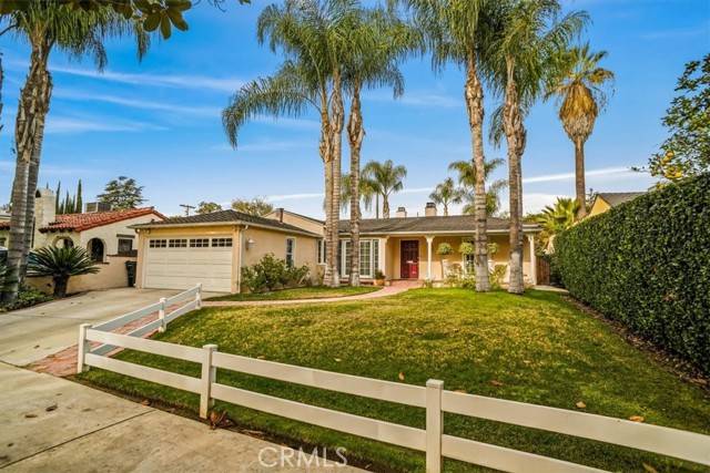 10419 Bloomfield Street, Toluca Lake, CA 91602