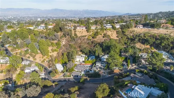 Encino, CA 91436,16652 Calneva Drive