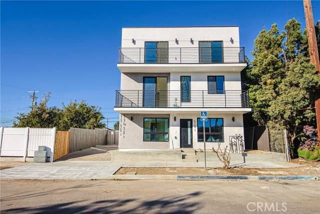 North Hollywood, CA 91601,5707 Auckland Avenue