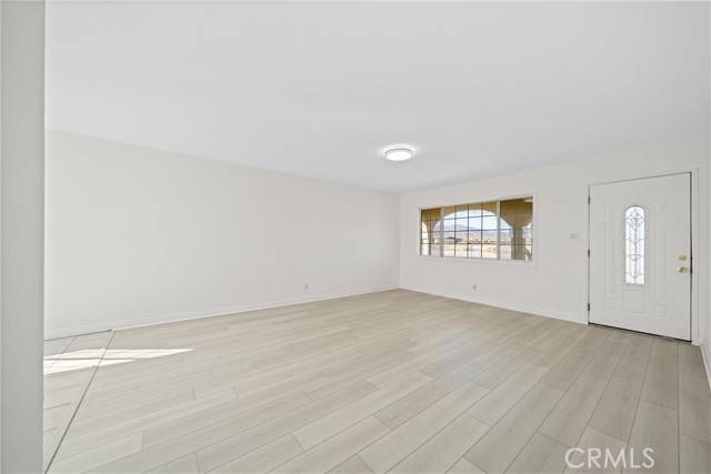 Palmdale, CA 93550,39322 10th East Street