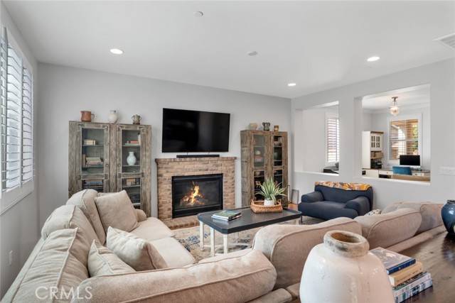 Saugus, CA 91350,22474 Flatwater Court
