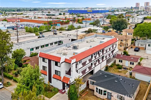 Glendale, CA 91201,1021 Linden Avenue