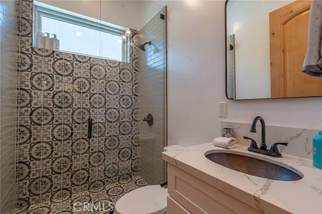 Toluca Lake, CA 91602,11101 Blix Street