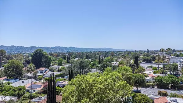 Toluca Lake, CA 91602,11101 Blix Street