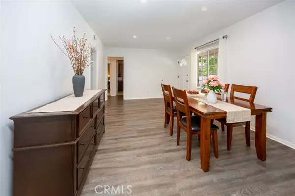 Panorama City, CA 91402,7838 Hazeltine Avenue