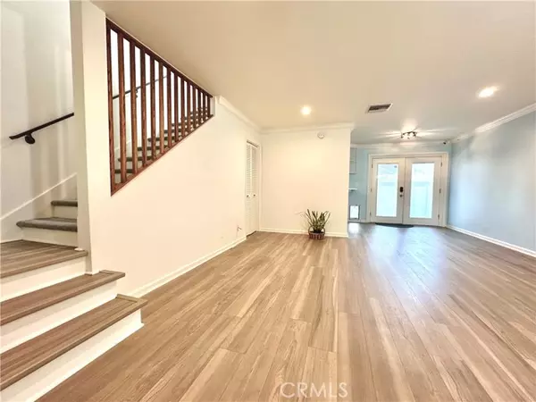 11138 Aqua Vista Street, Studio City, CA 91602