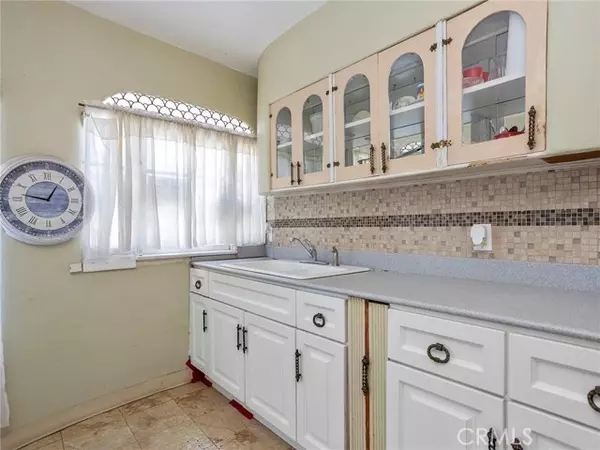 Sun Valley, CA 91352,8618 La Tuna Canyon Road