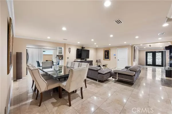 Northridge, CA 91325,17424 Hemmingway Street