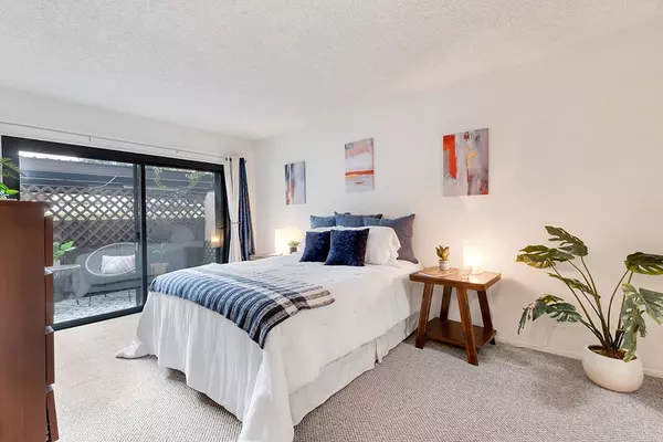 North Hollywood, CA 91606,6716 Clybourn Avenue