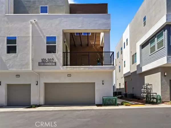 27209 Cranmore Way, Valencia, CA 91381