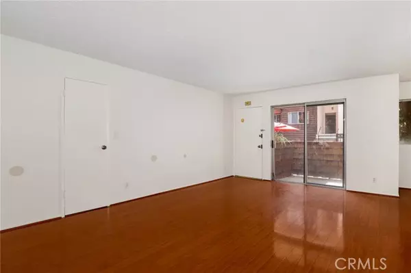 Encino, CA 91316,5403 Newcastle Avenue