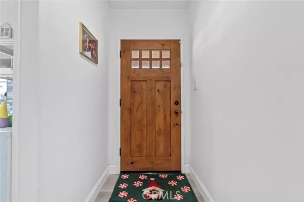 Sun Valley, CA 91352,8515 Petaluma