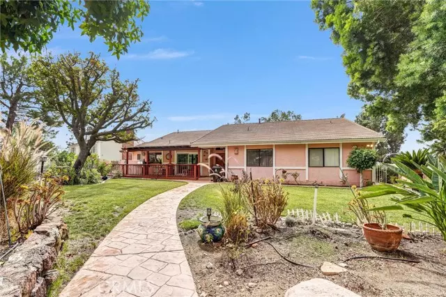 Sun Valley, CA 91352,8530 Vine Valley North