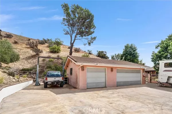 Sun Valley, CA 91352,8530 Vine Valley North
