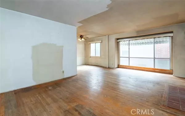 Burbank, CA 91506,702 South Mariposa Street