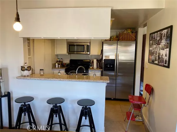La Crescenta, CA 91020,2143 Montrose