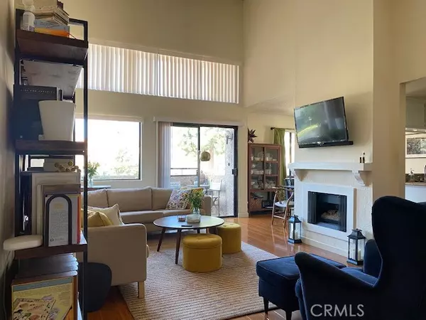 La Crescenta, CA 91020,2143 Montrose