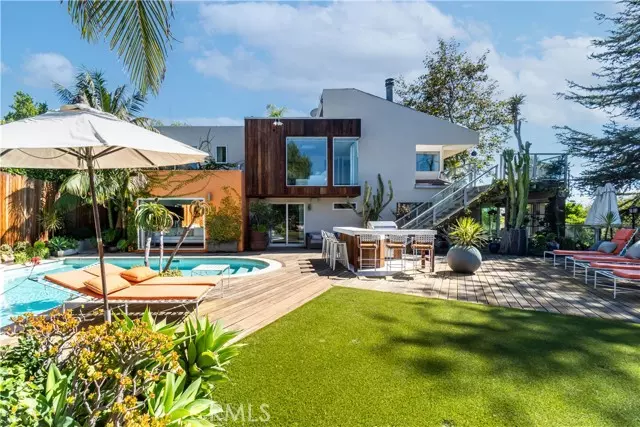 Beverly Hills, CA 90210,1619 Tower Grove