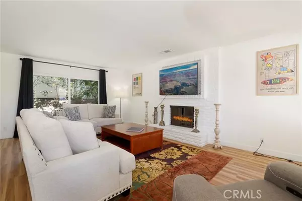 Woodland Hills, CA 91364,22666 Cavalier Street