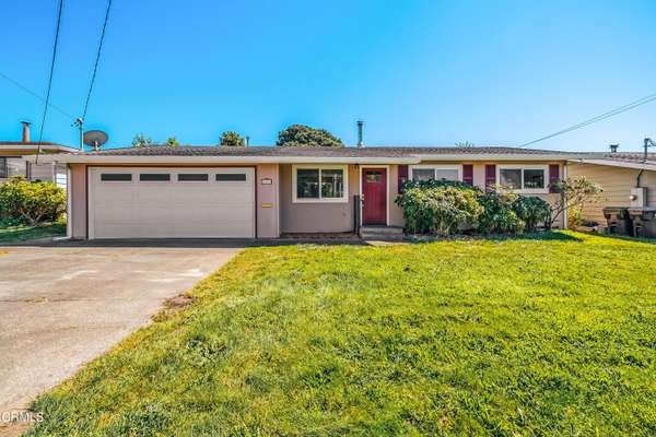 1072 East Chestnut Street, Fort Bragg, CA 95437