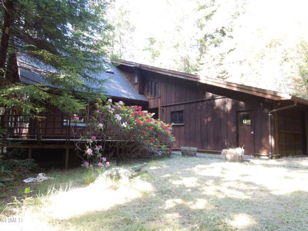 10270 Gary Lane, Mendocino, CA 95460