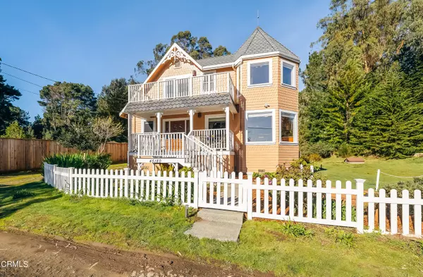 Mendocino, CA 95460,45180 Headlands Drive