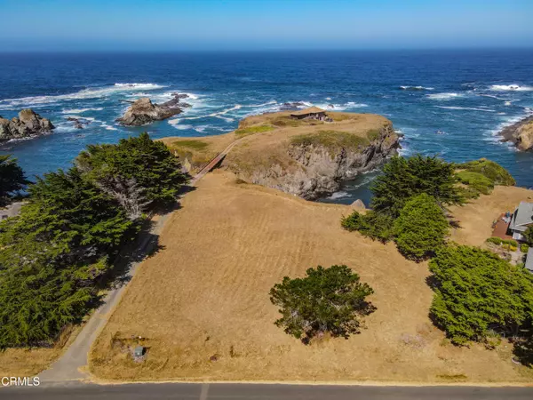 45551 South Caspar Drive, Mendocino, CA 95460